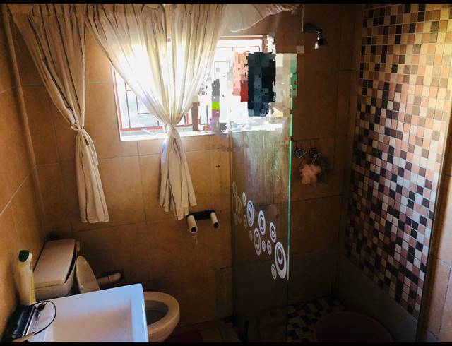 3 BEDROOM HOUSE FOR SALE IN KWAMASHU M